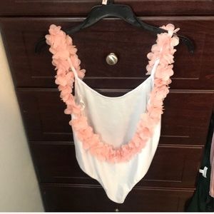 White Scoop Back Flower Trim Swimsuit Size: S